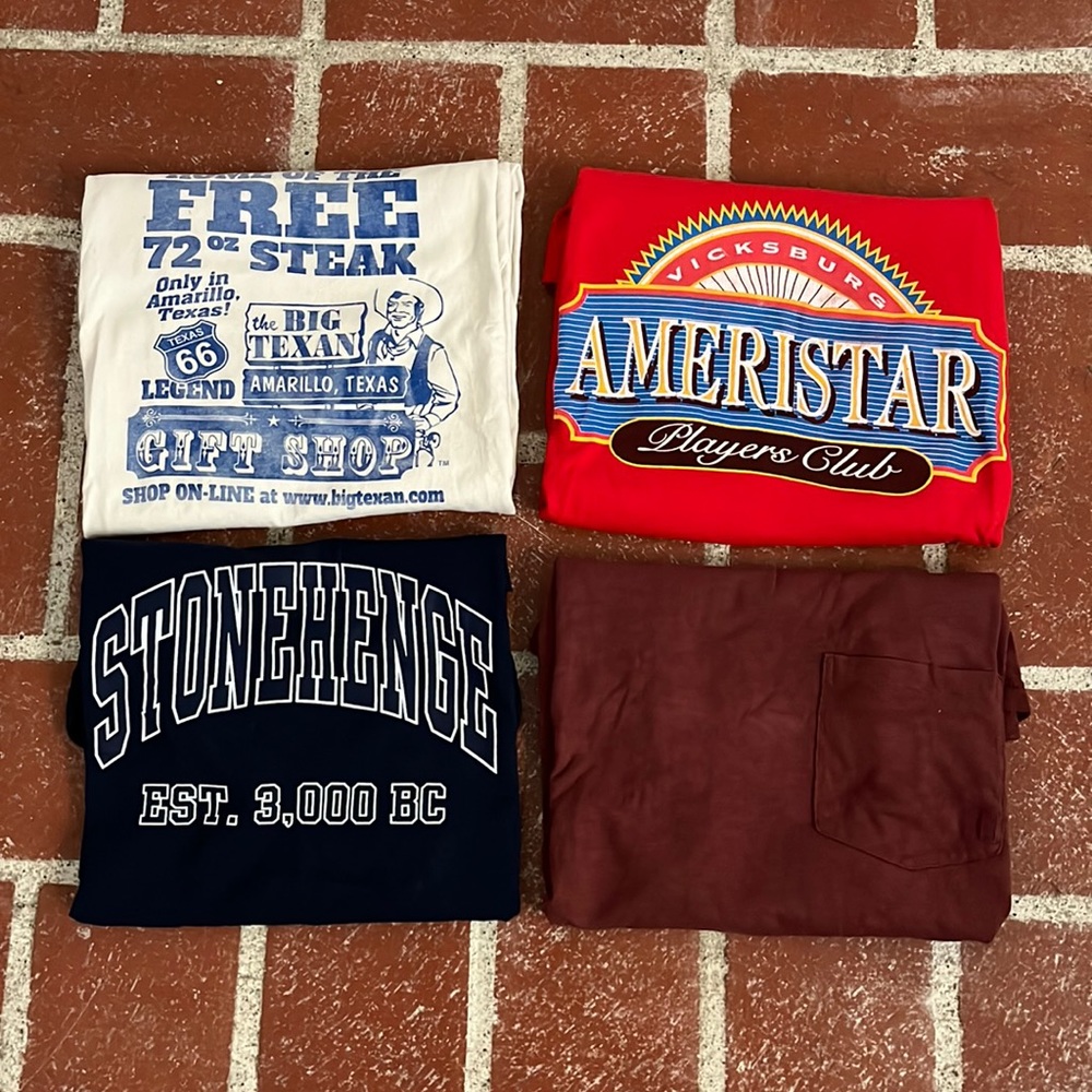 Lot of four vintage t shirts Xl